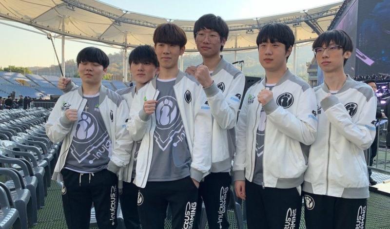 区俊炫正式 区俊炫正式