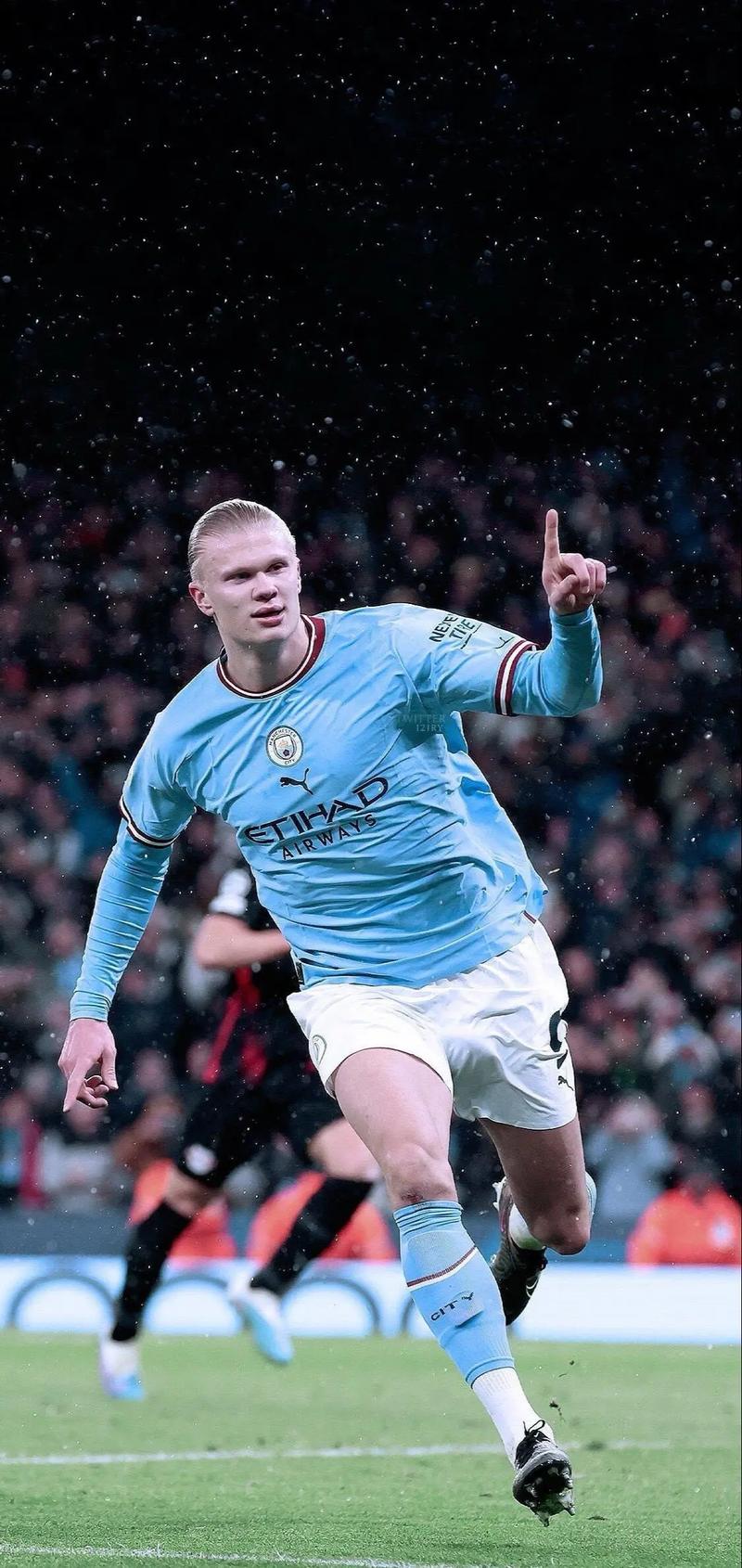 一日英超动向：曼城迅速买下格伊，鲁尼称利物浦会给阿隆索机会